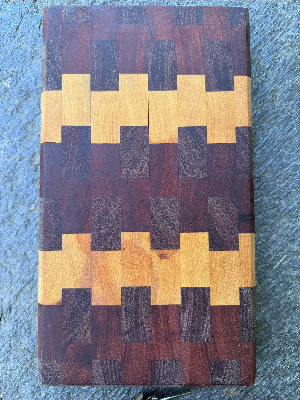 Handmade End Grain Wooden Cutting Board - Two-Tone Chess Pattern - Picture 5 of 12